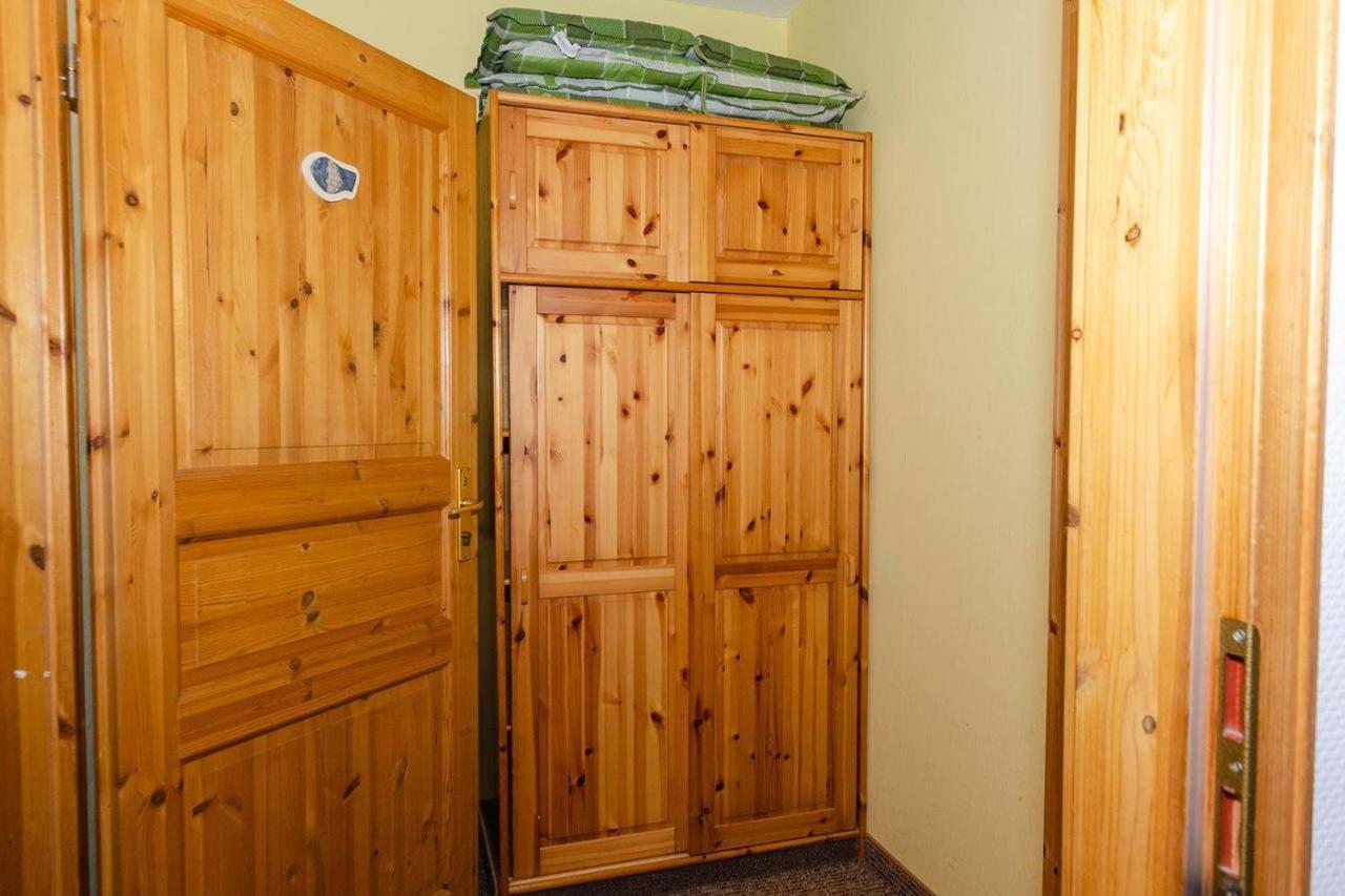 3-R-Ferienwohnung-Fuer-4-Personen-In-Schaprode-Auf-Ruegen-Zi3 外观 照片